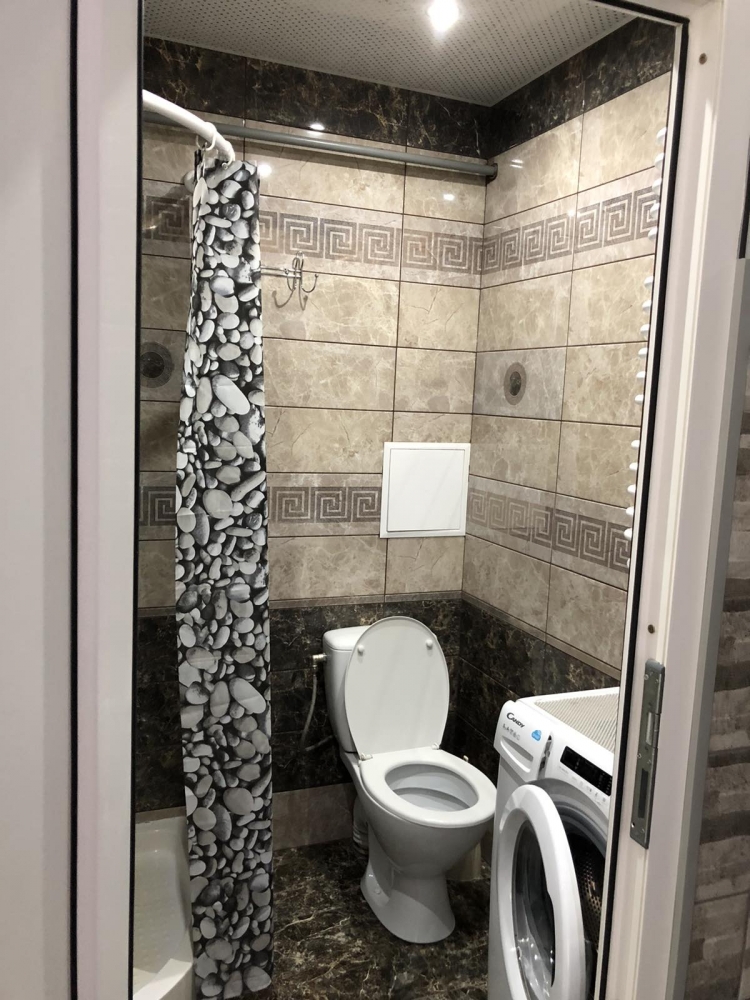 Центр города, рядом бювет #5