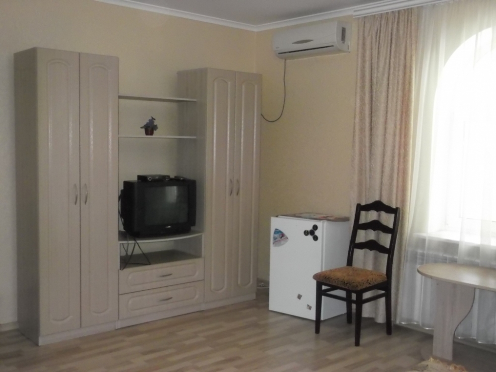 Две двухкомнатные и однокомнатная в  мини- отеле #11