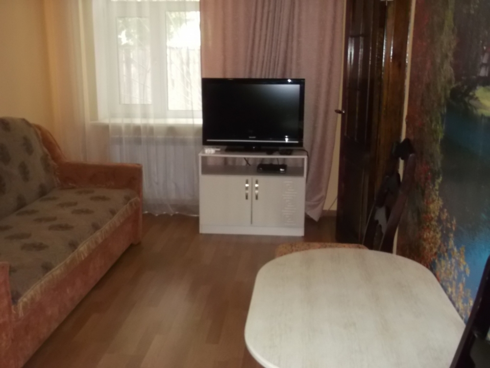 Две двухкомнатные и однокомнатная в  мини- отеле #14