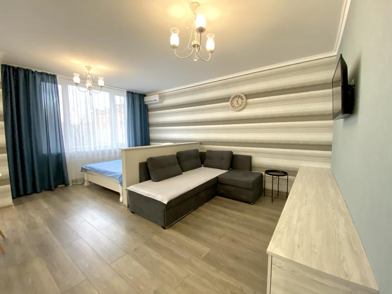 Современная, светлая, уютная квартира в центре Хер... #11