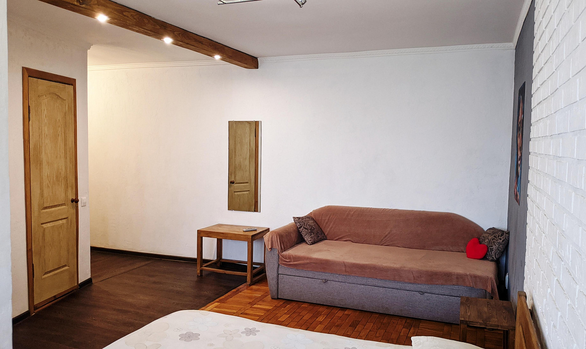 Квартира с видом на загс, все удобства #2