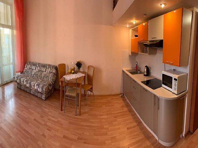 Светлая, уютная, двухуровневая #3