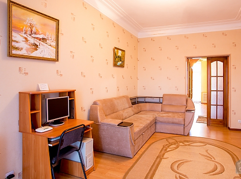 Двухкомнатная квартира с ремонтом в самом сердце г... #5