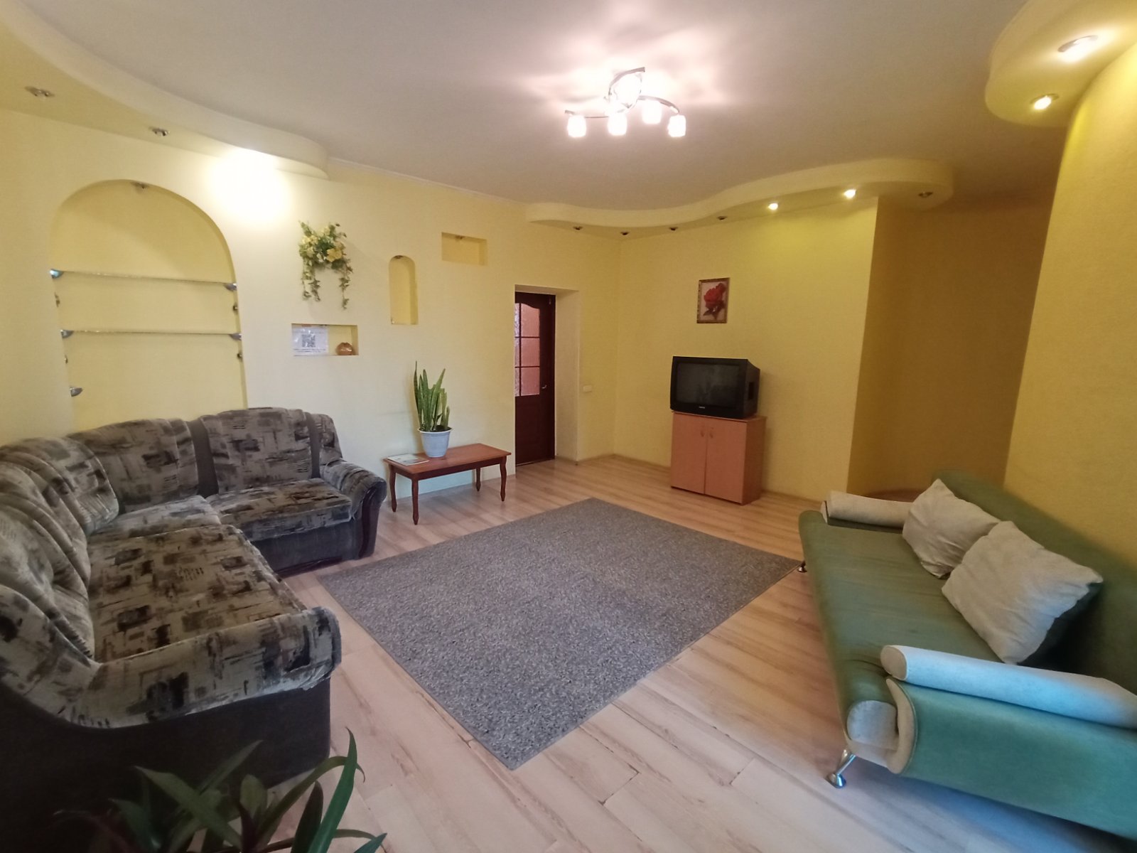 Посуточно 3х. комнатная квартира в центре Харькова #9