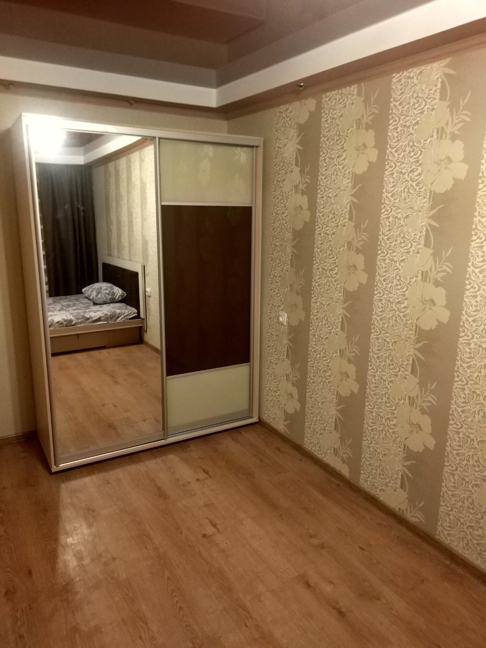 Центр, Медунивер, 2 кровати, 4 раздельных, Сталева... #2