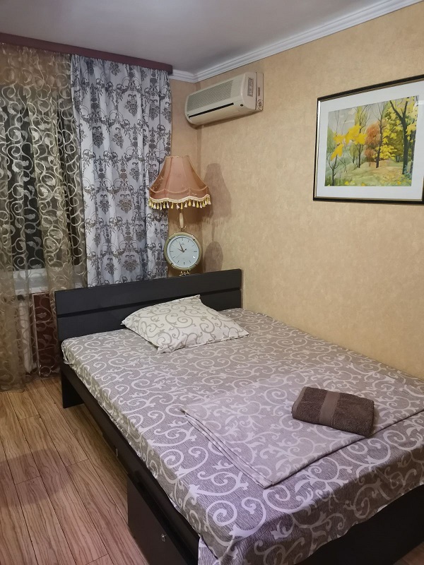 Центр, Маяковского, Медунивер, Козак палац, 6 мест #8