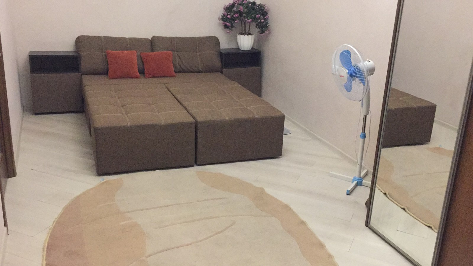 3-к квартира, ст.м.Площадь Независимости #4