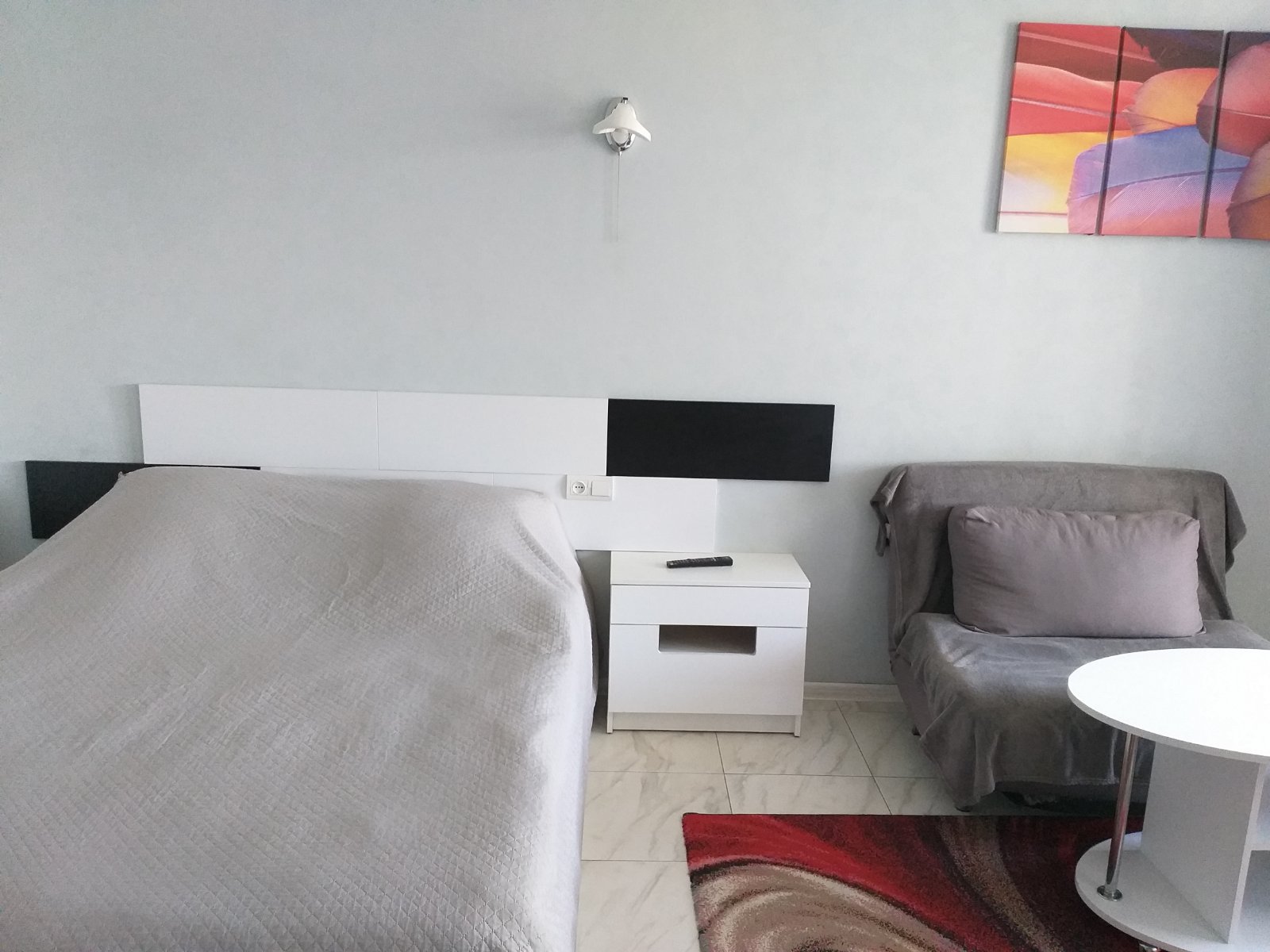 Современная квартира-студия в центре посуточно, по... #5