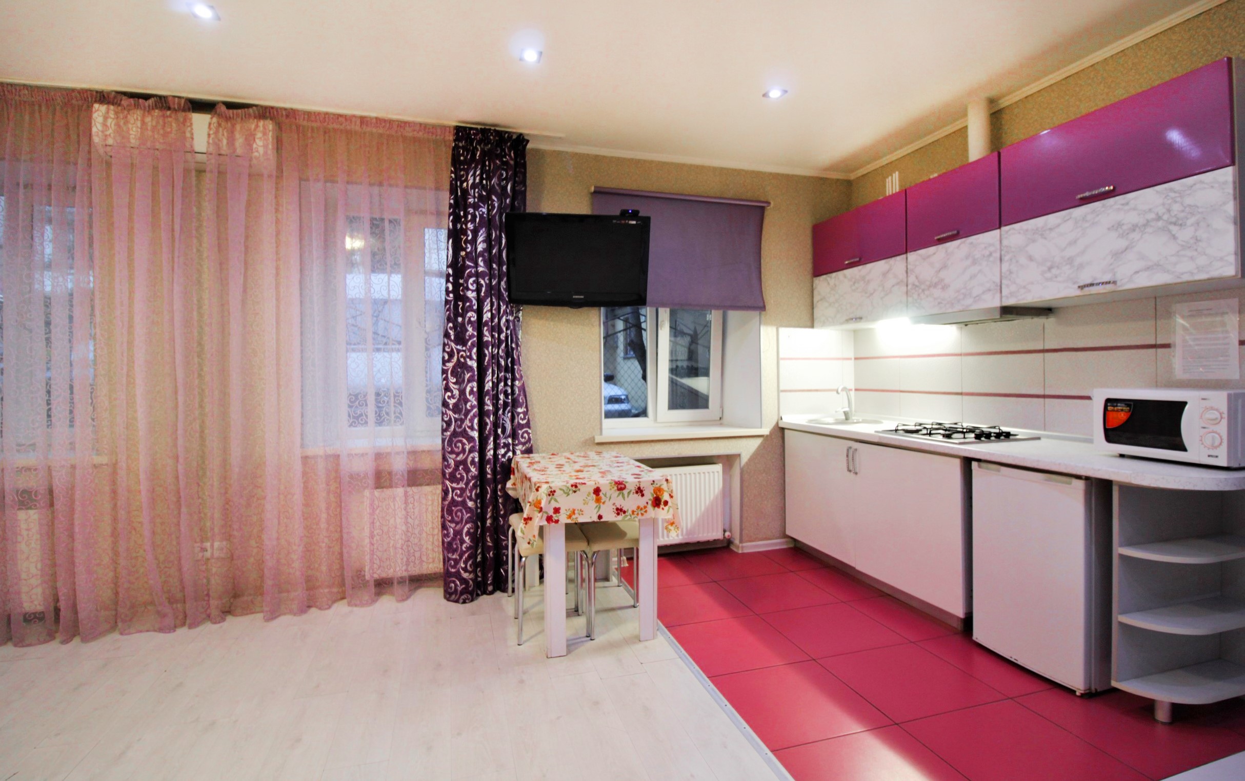 Сдаётся 2-х комнатная квартира посуточно #2