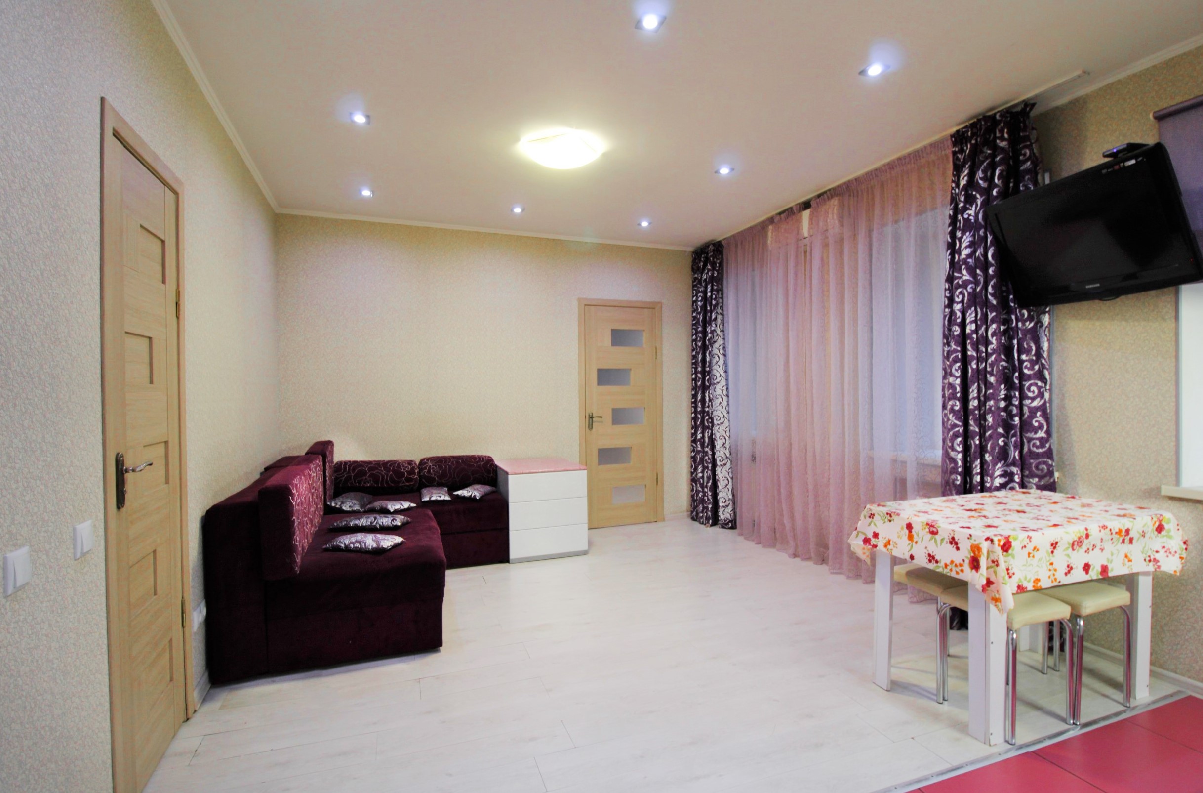 Сдаётся 2-х комнатная квартира посуточно #3