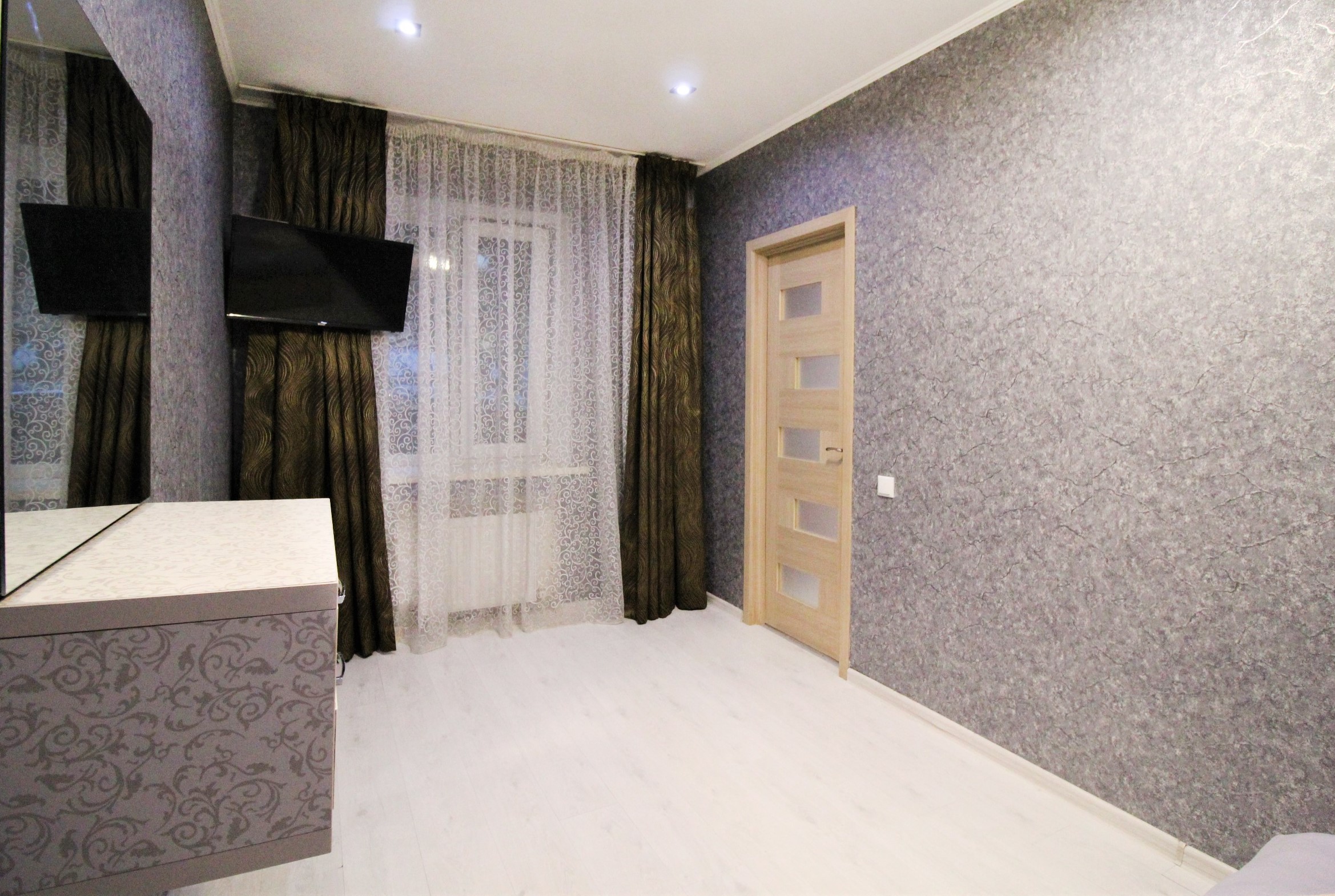 Сдаётся 2-х комнатная квартира посуточно #10