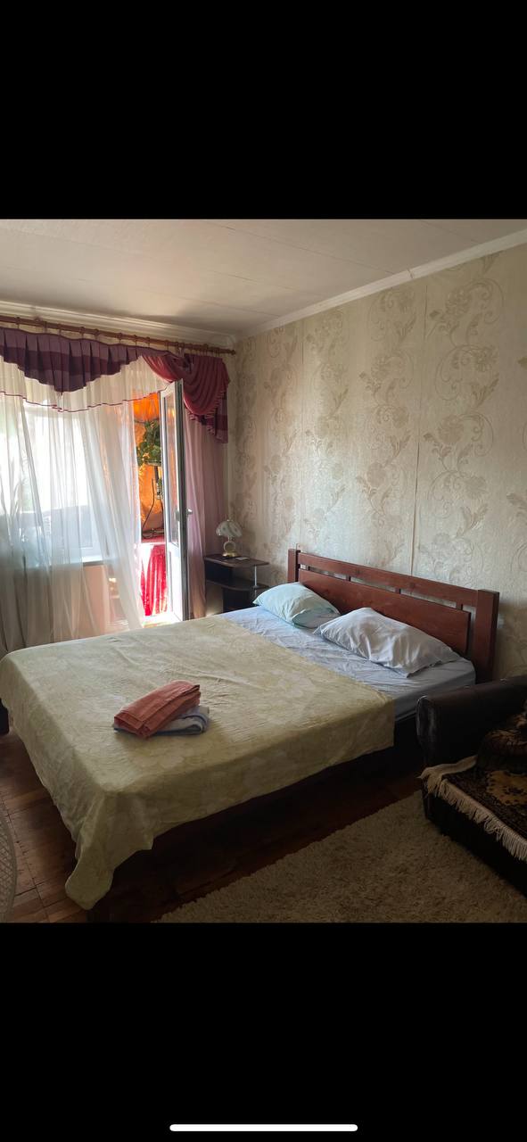 Сдам 1к квартиру посуточно улица Автозаводская #5