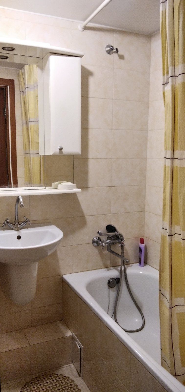 Уютная квартира в пешей доступности от ЖД вокзала... #7