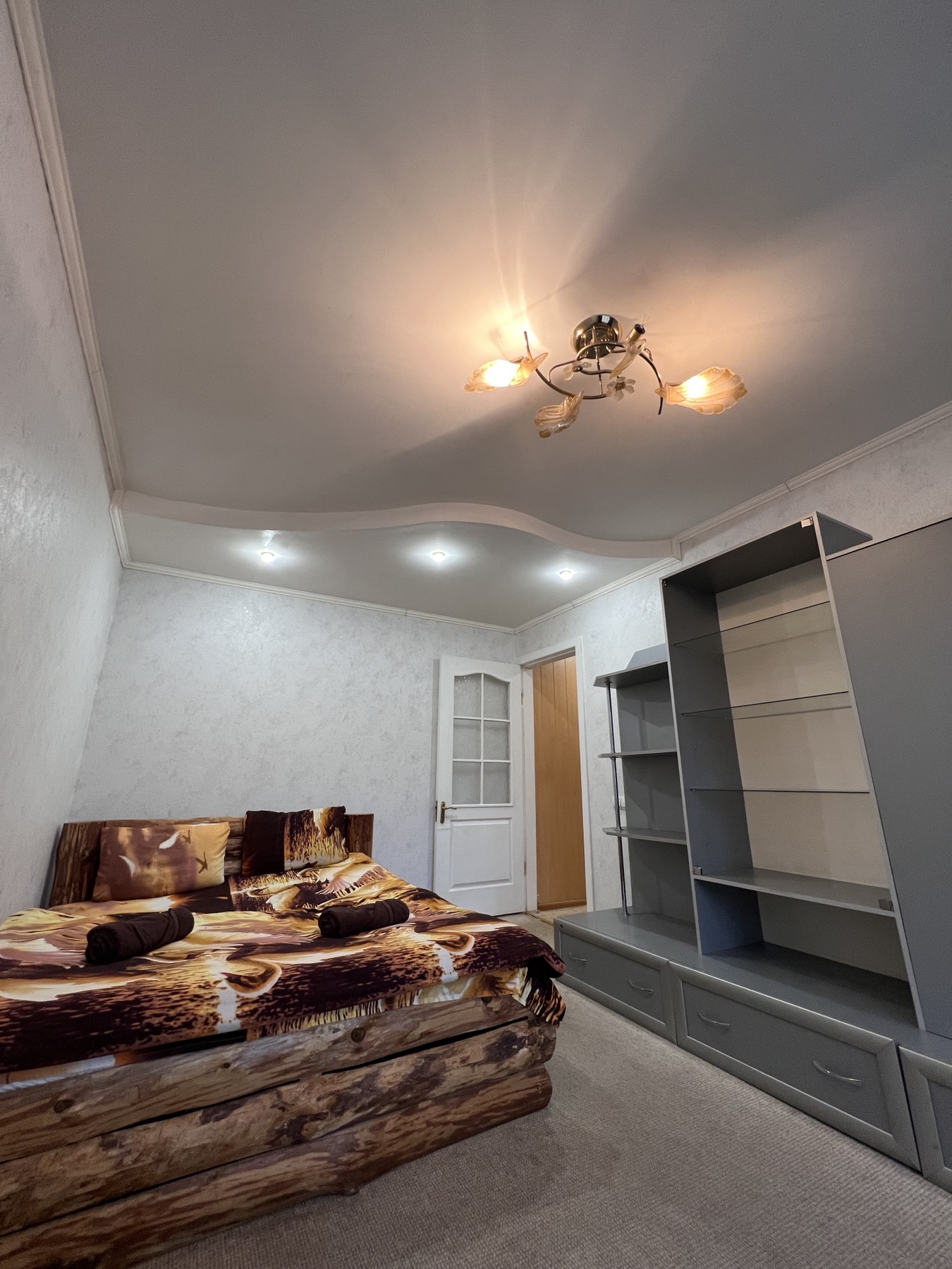 Посуточные и почасовые апартаменты в центре города #2