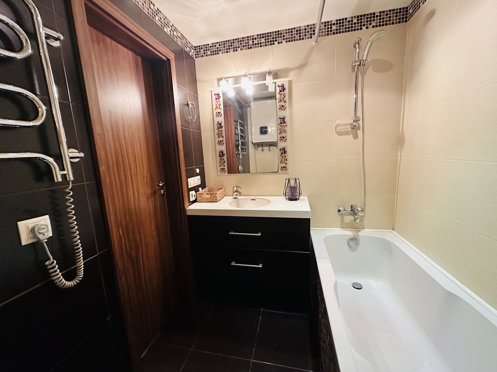 СВОЯ. Квартира возле ботанического сада в Харькове #10