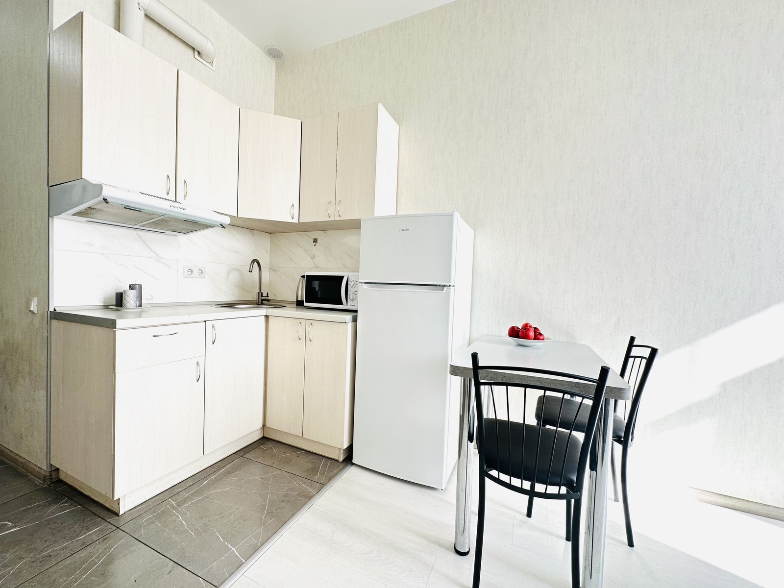 Своя 1 квартира-студия возле ТЦ Французский бульва... #3