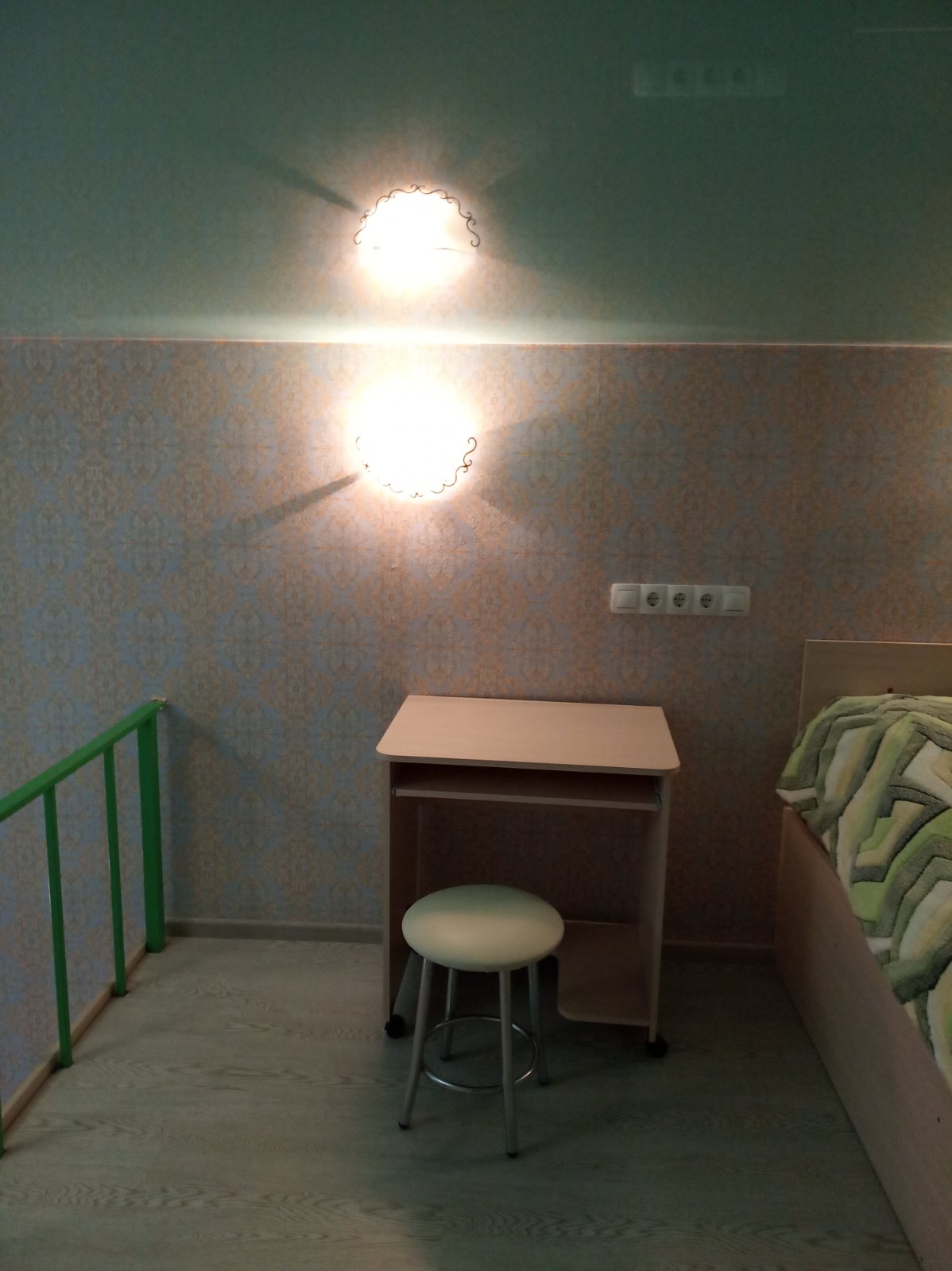 Красивая двухуровневая квартира #8