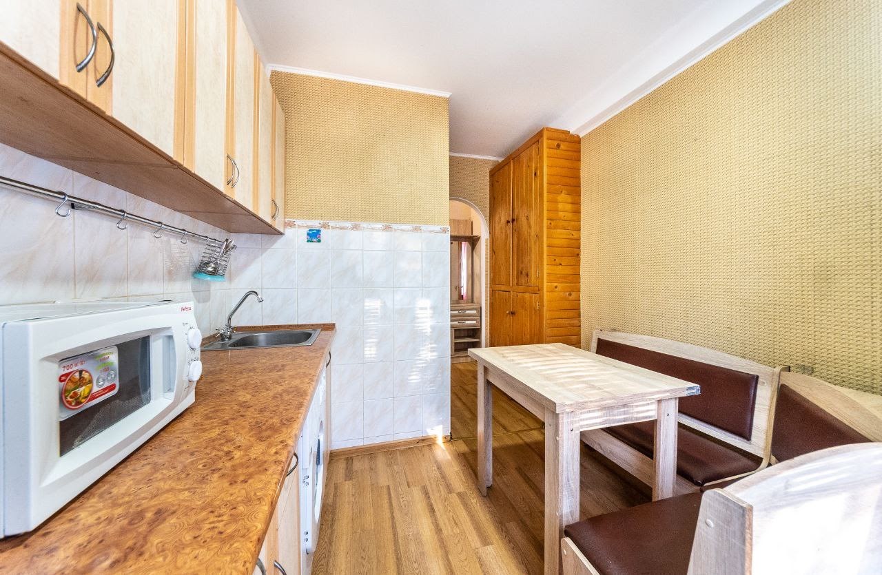 2к кв поруч Шалімова, НАУ, спорткомплекс 