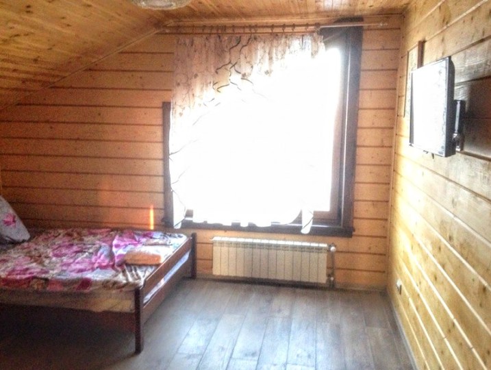 489 Дім на березі річки з теплим басейном та білья... #5