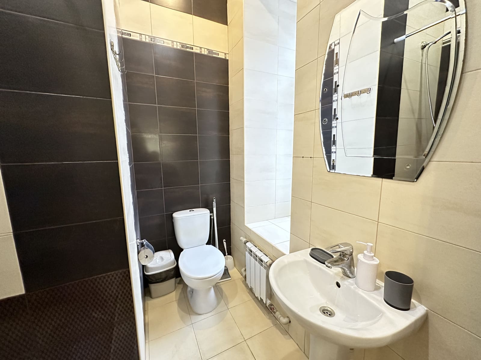 Своя, реальная 1к квартира в самом центре метро Ун... #4