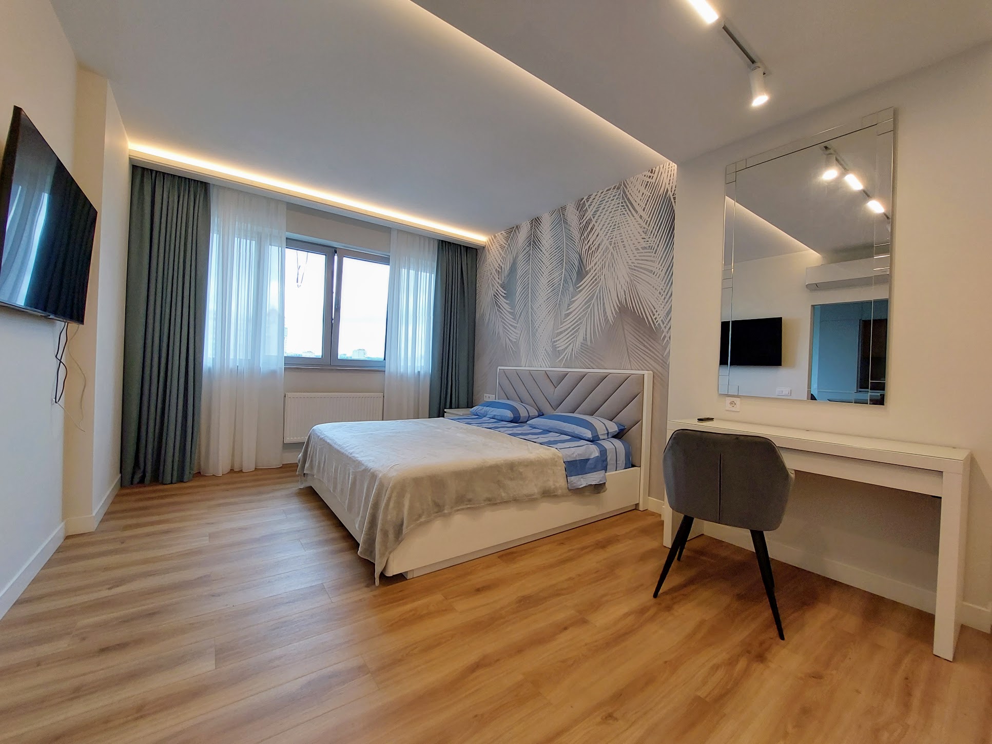 Оболонский пр 26 рядом с метро Минская #2