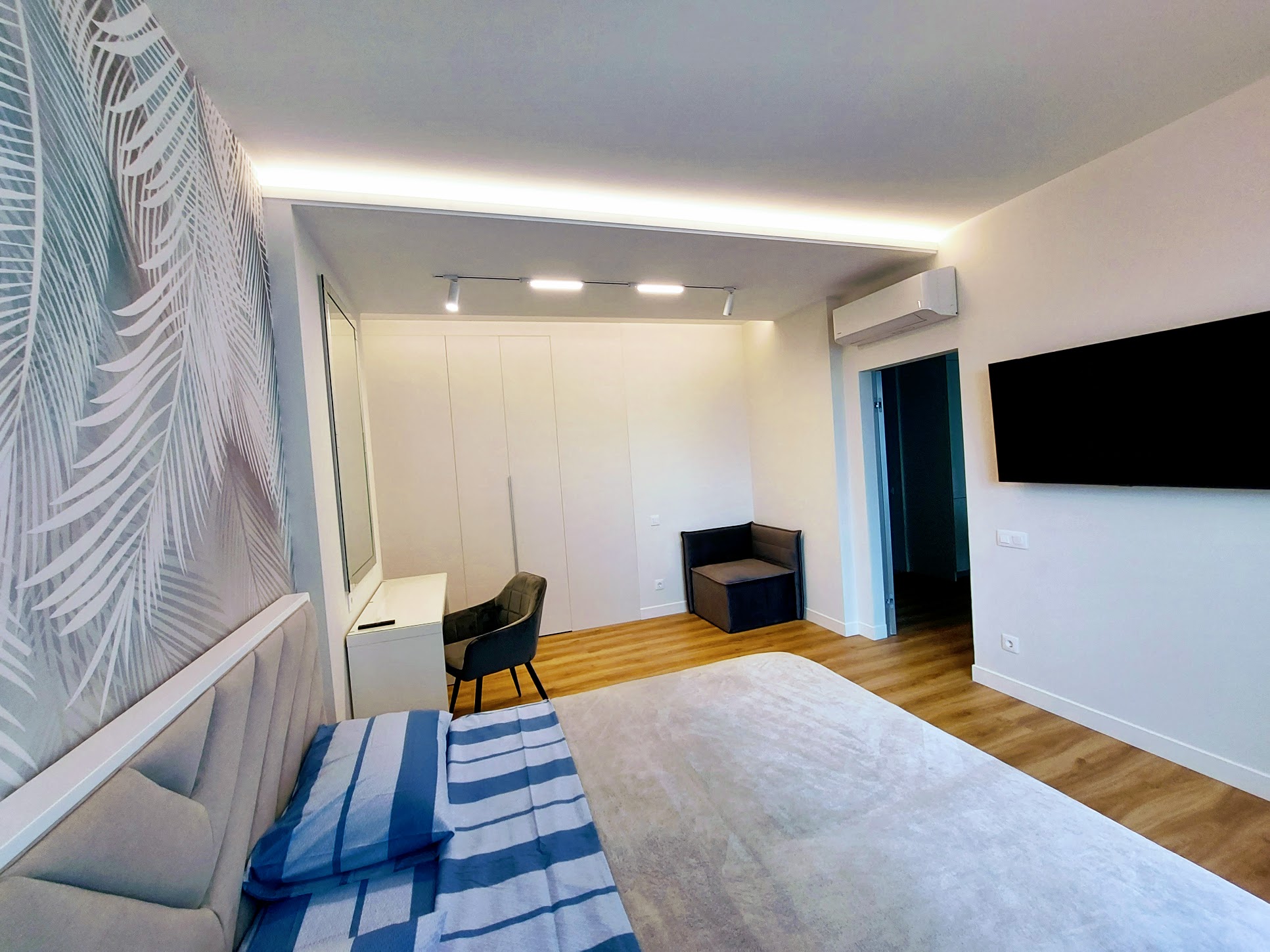 Оболонский пр 26 рядом с метро Минская #3