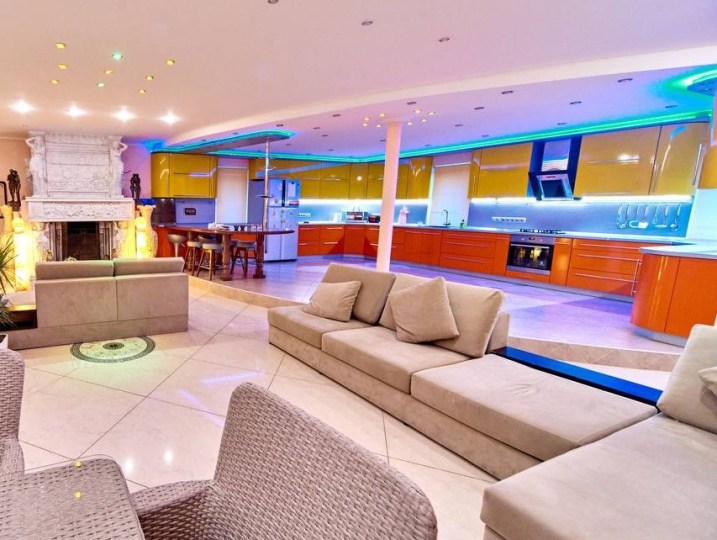 257 Триповерховий котедж подобово #7