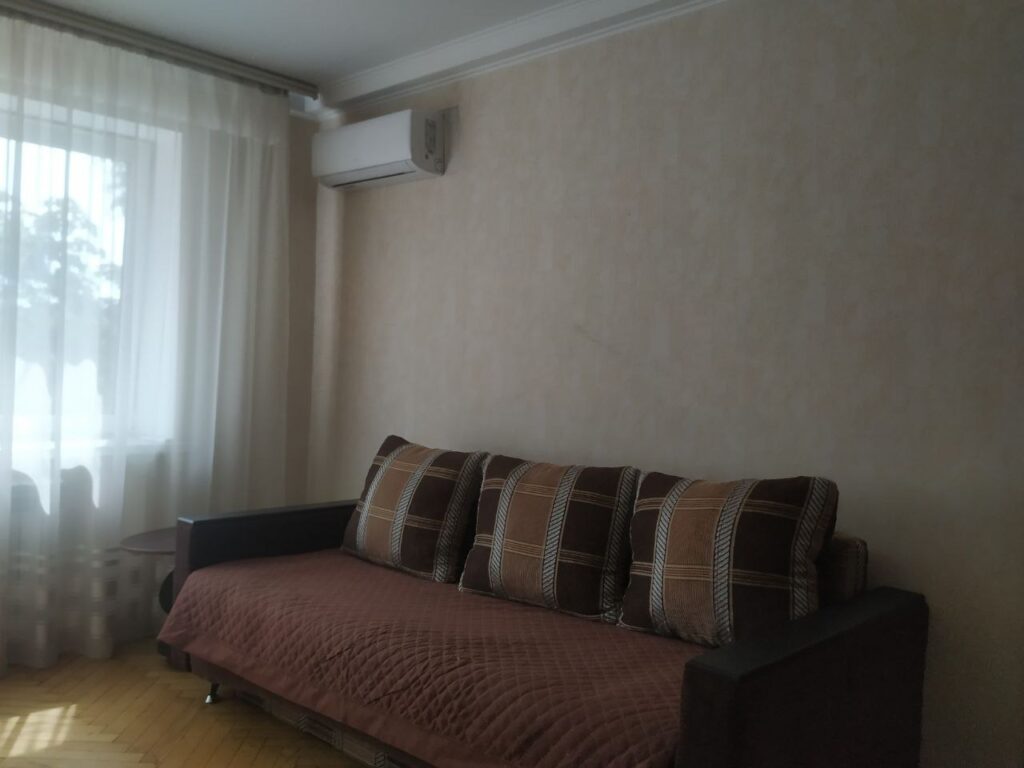 Сдам квартиру посуточно метро Берестейская #2