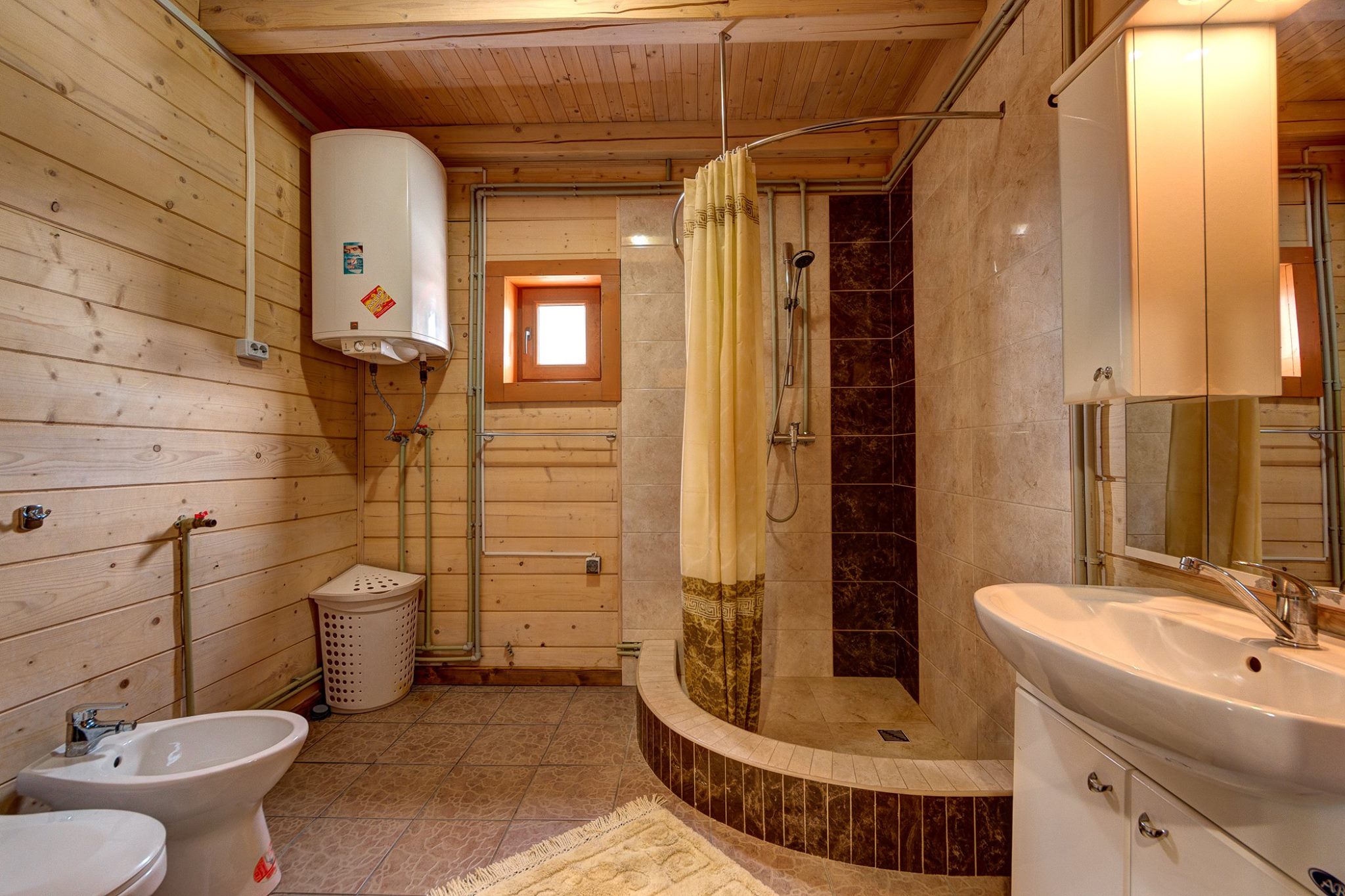 Оренда двоповерхового будинку на 10 осіб в Поляниц... #10