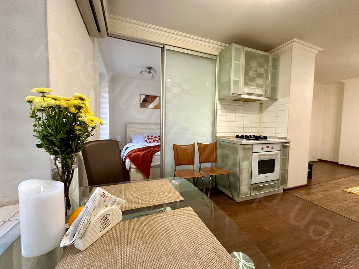 Посуточно 2-х комнатный люкс на ул.Дивногорская -... #7