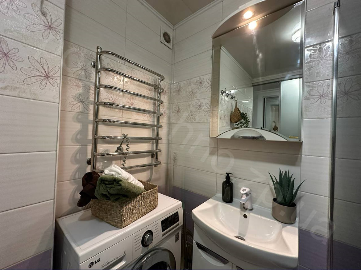 Посуточно 2-х комнатный люкс на ул.Дивногорская -... #12