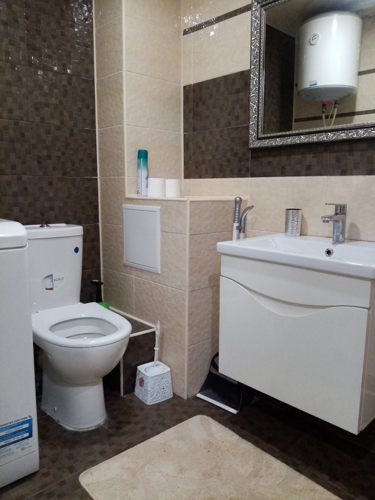 Квартира посуточно на Каменогорской 13, с панорамн... #9