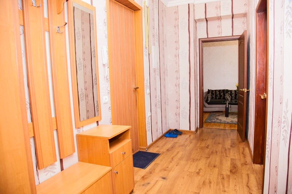 Двухкомнатный полулюкс рядом с проспектом Соборным... #12