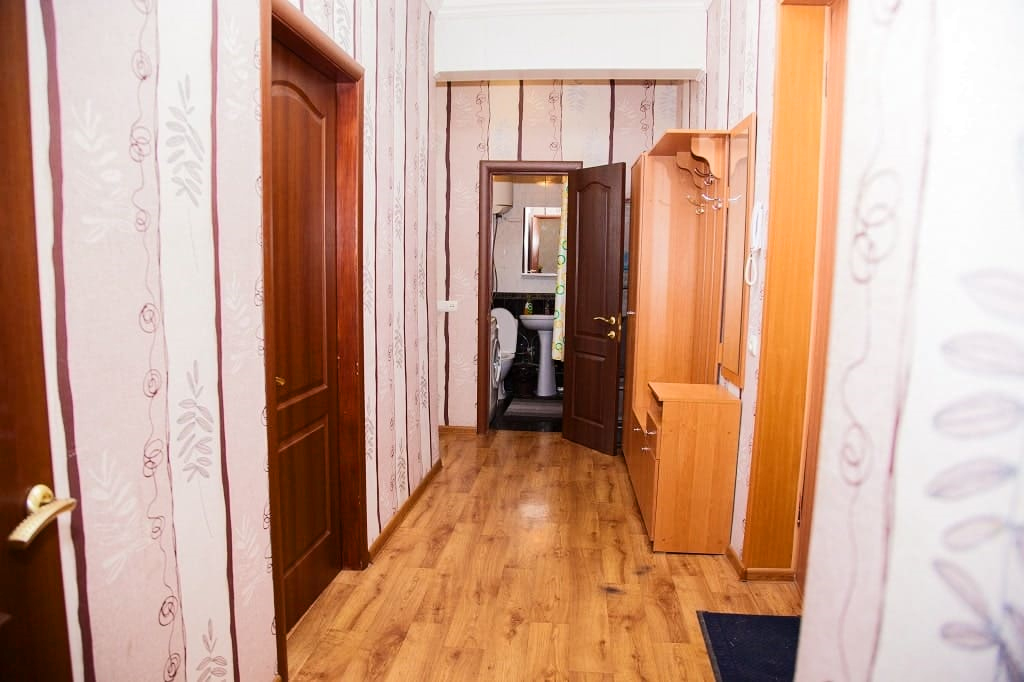 Двухкомнатный полулюкс рядом с проспектом Соборным... #13