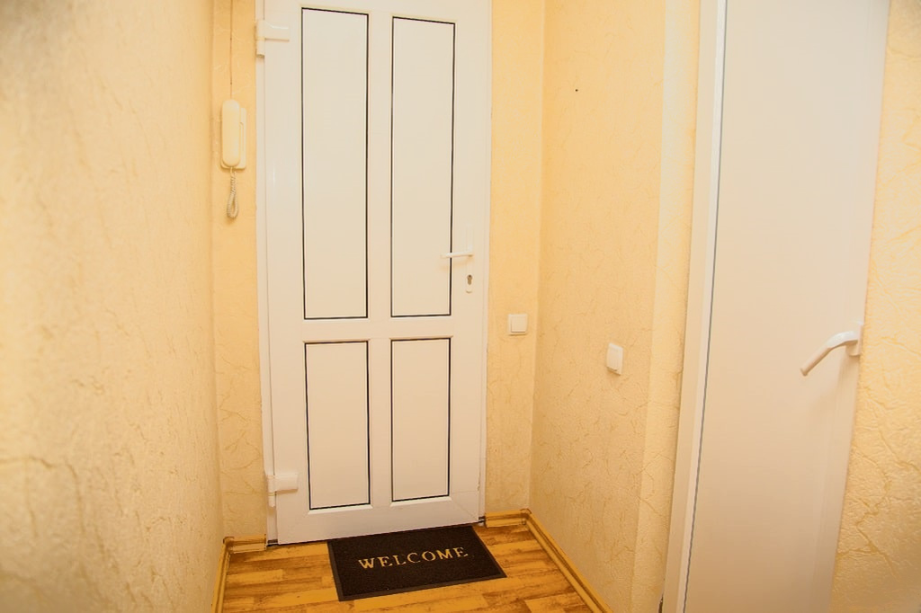 Однокомнатная квартира посуточно на ул.Независимой... #9