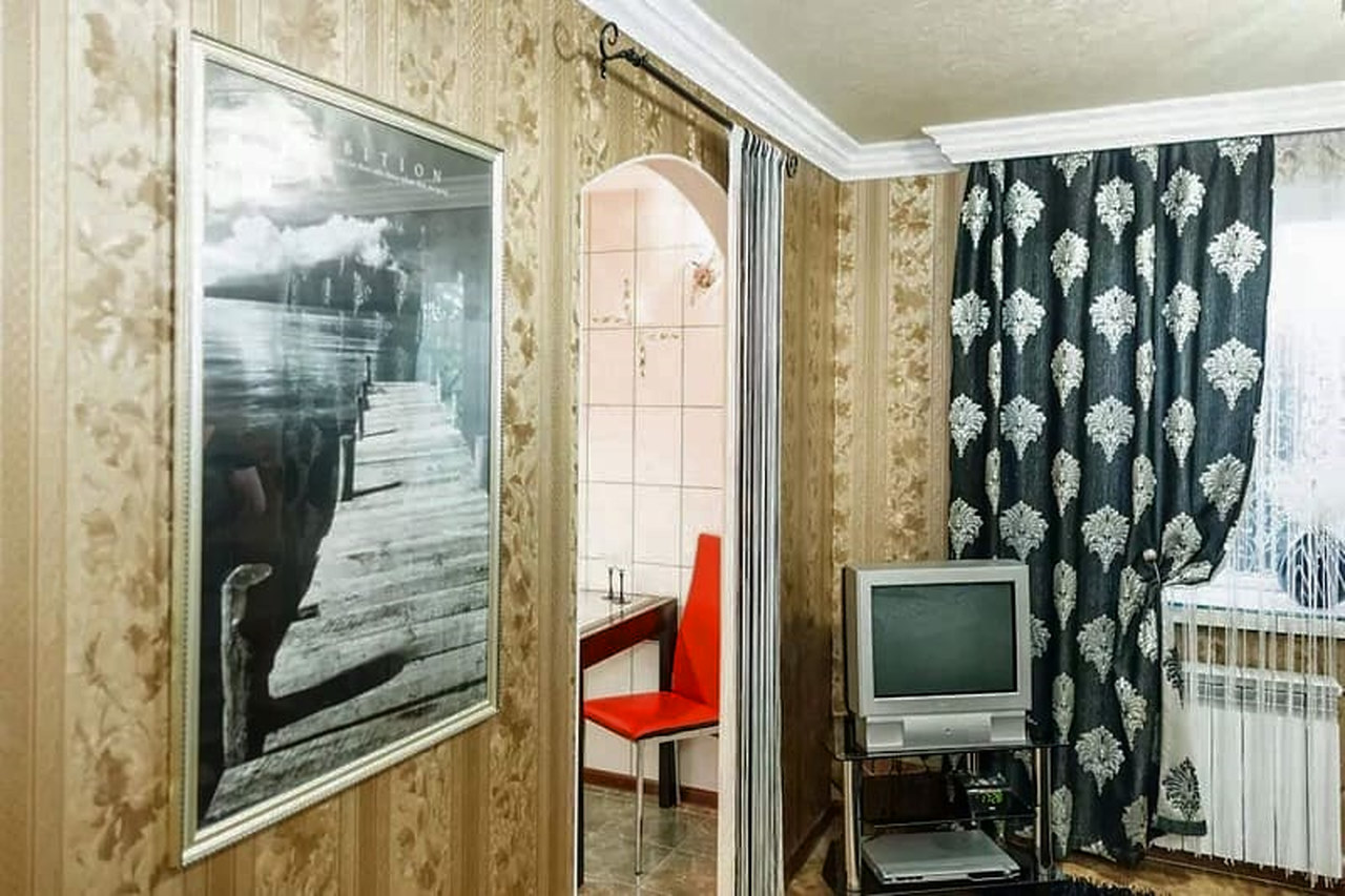 Квартира посуточно ул.Независимой Украины, 63 рядо... #6