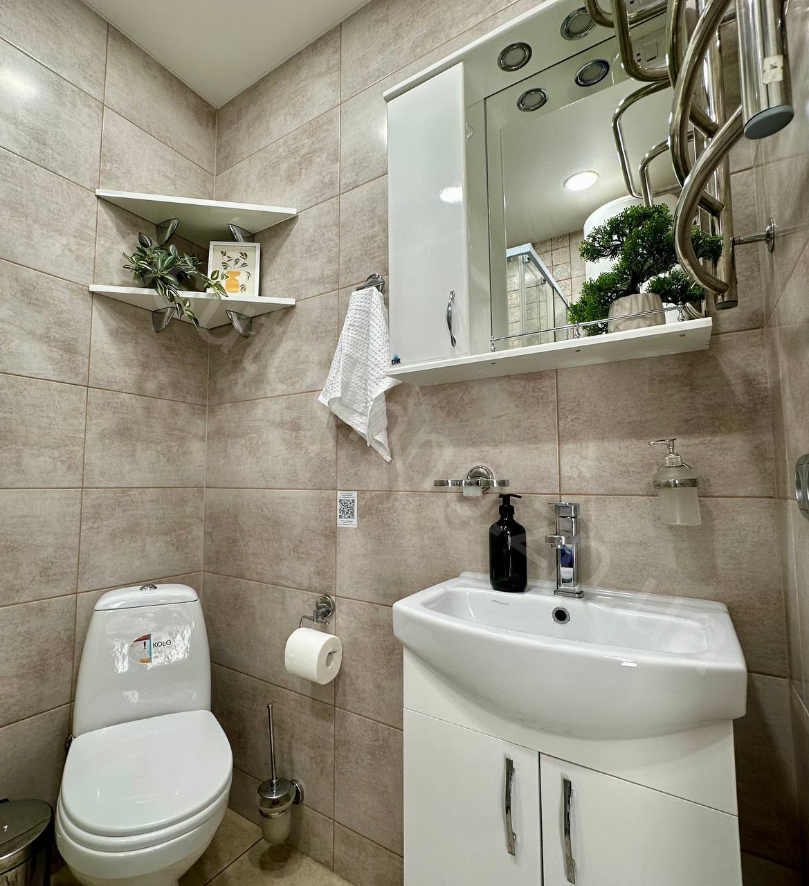 Люкс 1-комнатный ул. Жаботинского 51. Аллея роз. #13