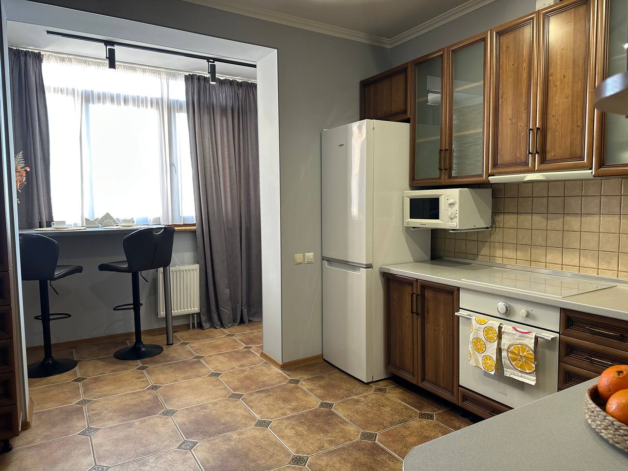 Стильная VIP-студия на Гагарина 3 с отличным видом... #11