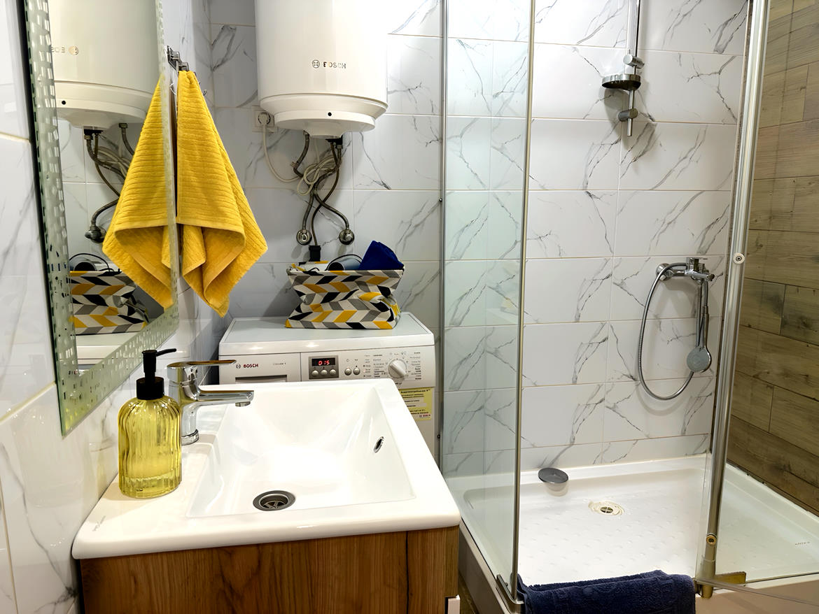 Посуточно 1-комнатная люкс-студия, ул.Патриотическ... #15