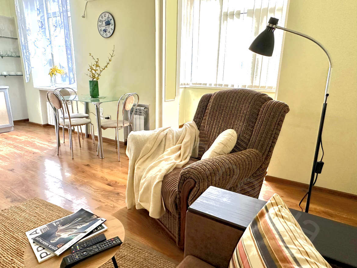 2-комнатный уютный Полулюкс на проспекте Соборный... #9