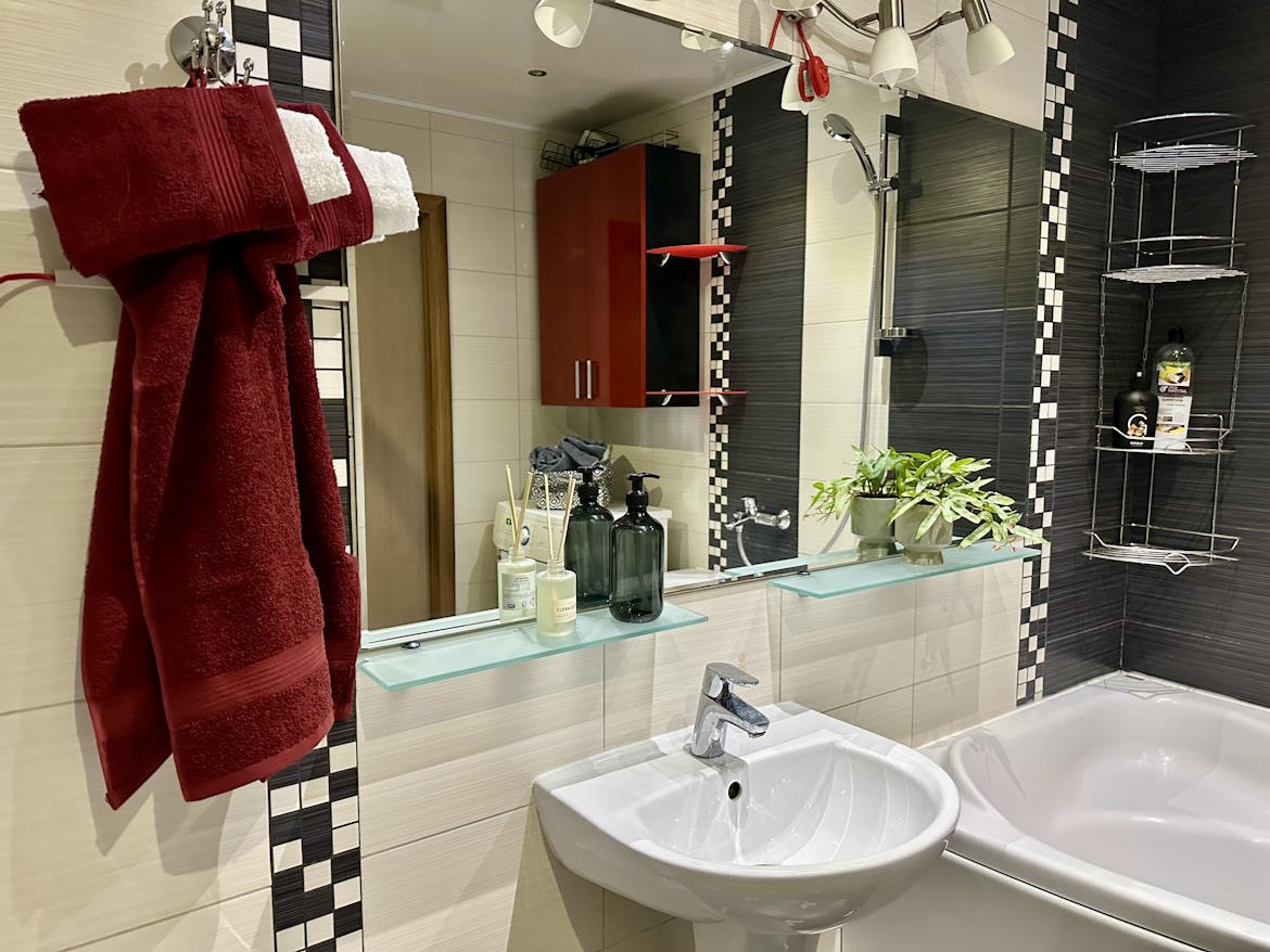 2-к ЛЮКС с отличным видом рядом с пл. Университетс... #17