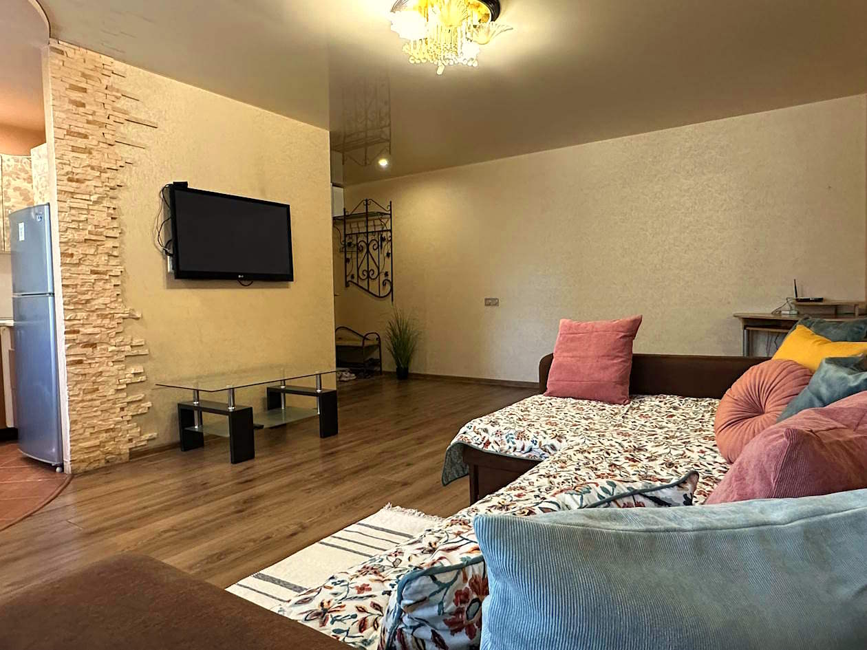 Посуточно 2-комнатный полулюкс ул.Украинская 45 (р... #2