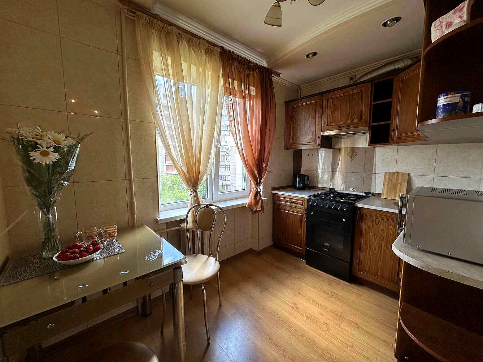 2-комнатный полулюкс на ул. Матросова 25а рядом от... #9