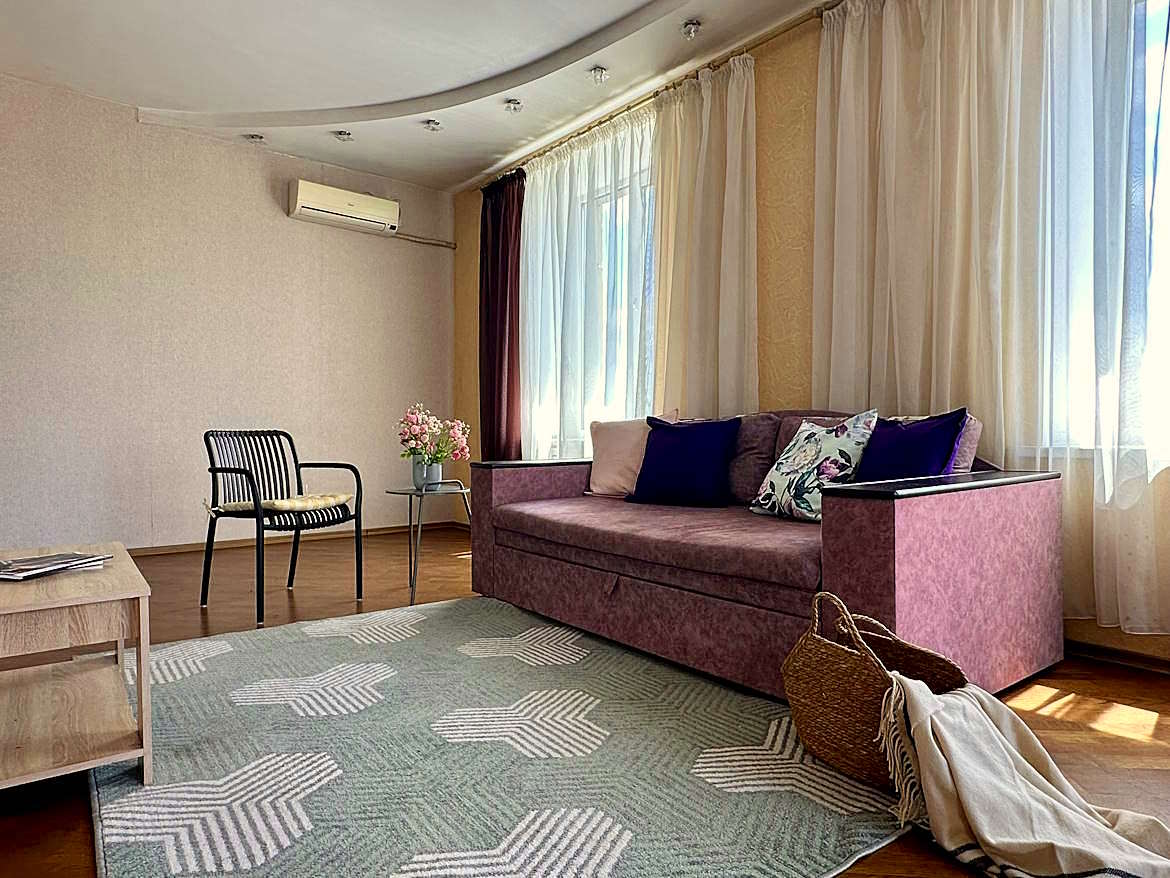 2-ком. Полулюкс на проспекте Соборный 212, район б... #4