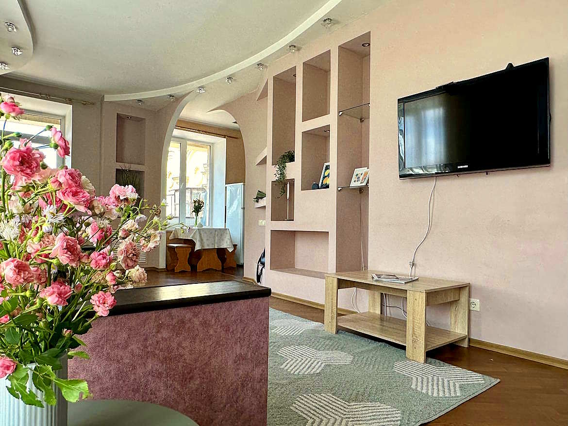 2-ком. Полулюкс на проспекте Соборный 212, район б... #7