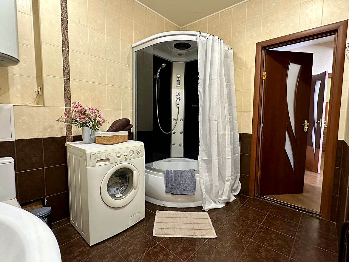 2-ком. Полулюкс на проспекте Соборный 212, район б... #13