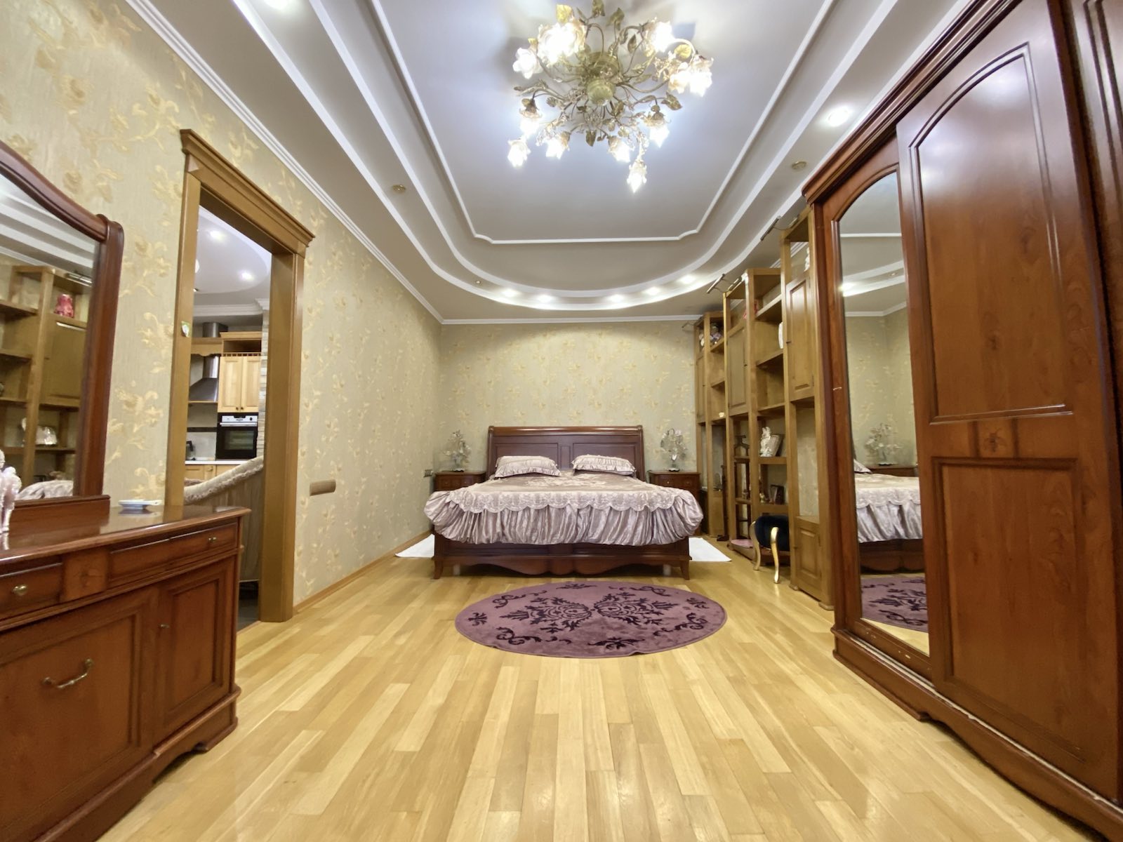 квартира із паркингом, 2 кімната +кухня студія #10