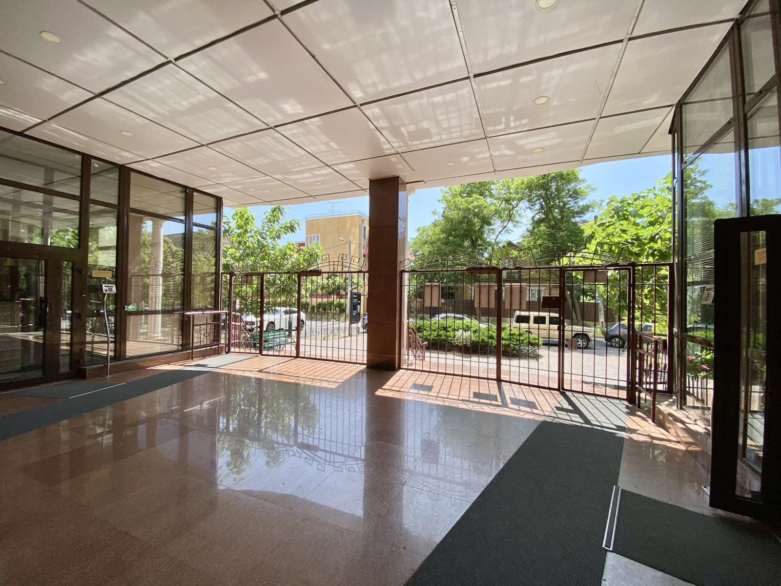 квартира із паркингом, 2 кімната +кухня студія #14