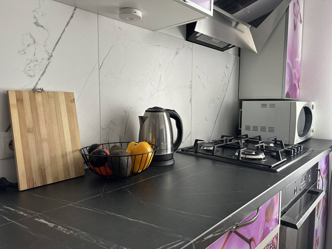 Люкс студия посуточно на ул. Каменогорской 16 рядо... #7