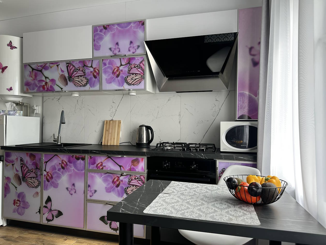 Люкс студия посуточно на ул. Каменогорской 16 рядо... #8